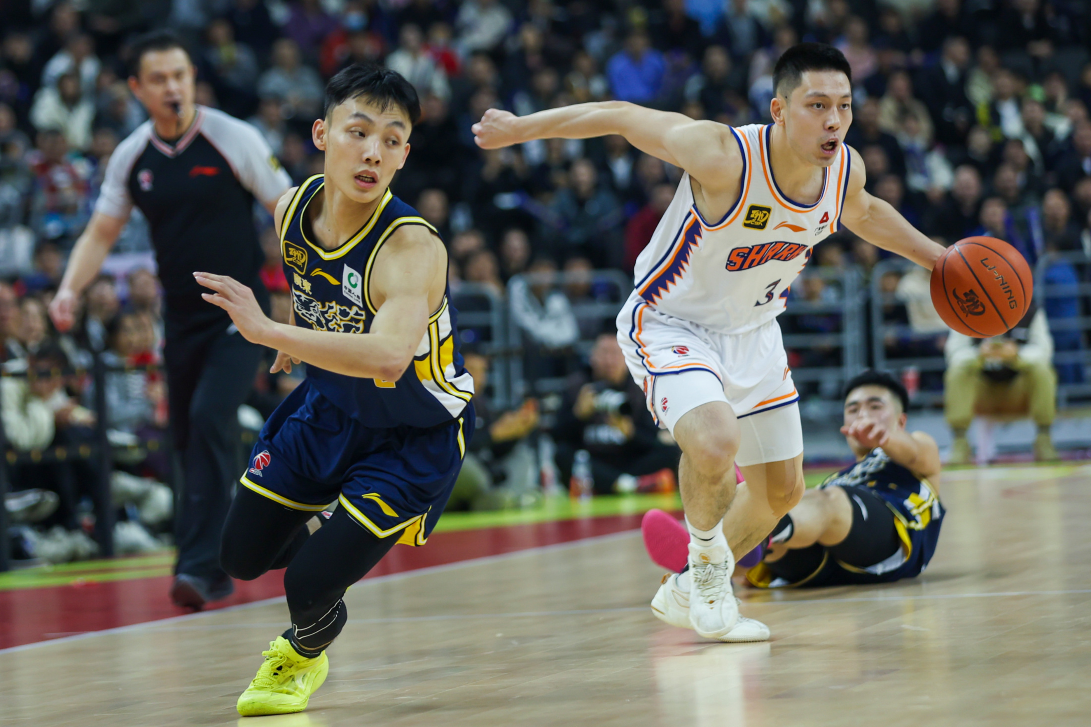 开云下载 -加时末段广州队备战NBA总决赛，完成体检细节曝光，气氛紧张，赛程密集仍需轮换的简单介绍